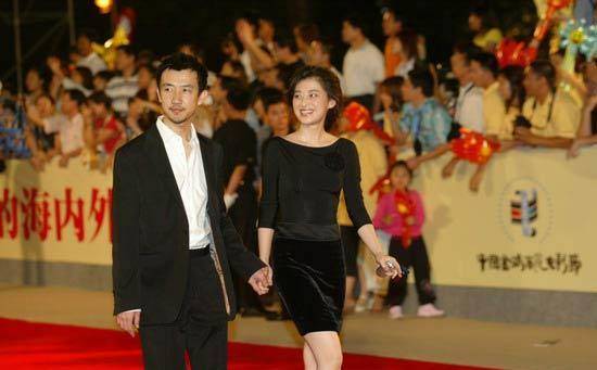 刚火就要离婚多年后两人状况天差地别k8凯发网站梅婷：花5年捧红的丈夫(图4)